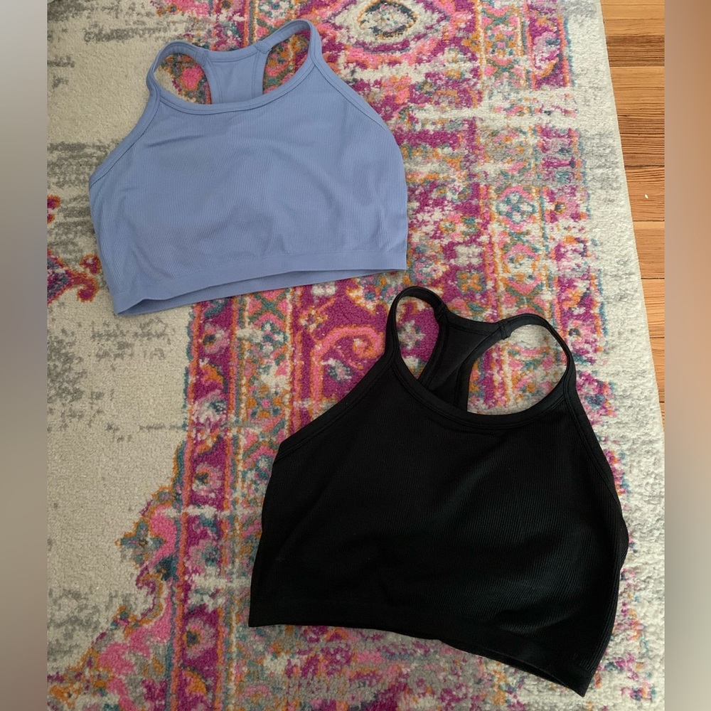 Womens Workout Tops size M